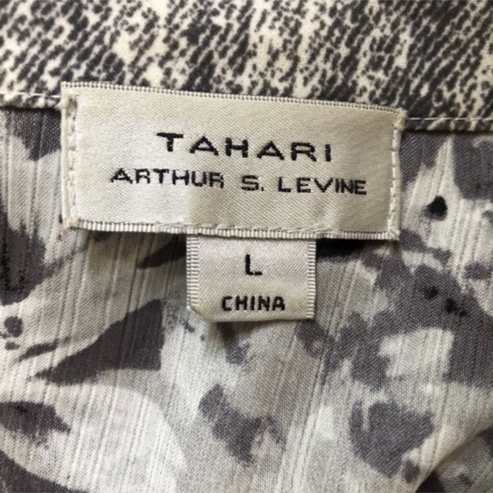 NWOT Designer Tahari White/Black BlouseFloral Ruffle Top - Picture 3 of 4